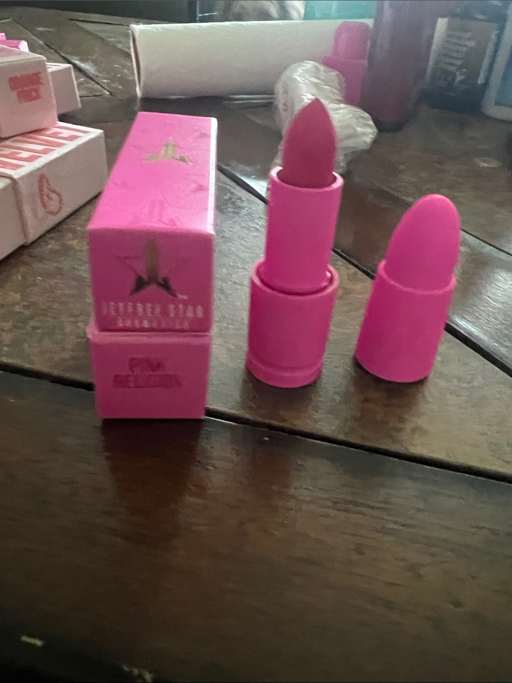 Jeffree Star  Pink Religion Velvet Trap Lipstick 💄